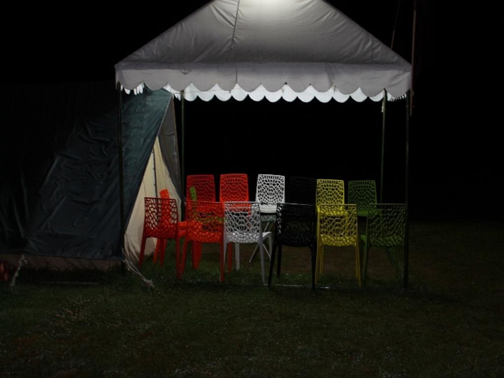 Derra Camp And Resort Jhājra Стая снимка
